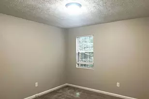 629 Waterview Ct, Stone Mountain, GA 30088 - Photo 9