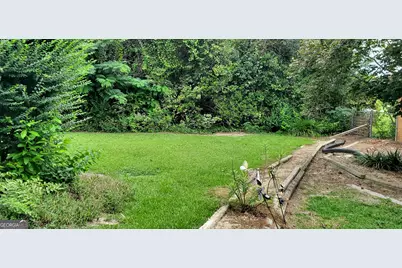 240 Lakewood Drive, Swainsboro, GA 30401 - Photo 15