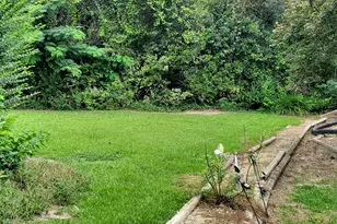 240 Lakewood Dr, Swainsboro, GA 30401 - Photo 15