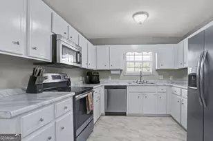 1448 Coalition Cir, Hinesville, GA 31313 - Photo 11