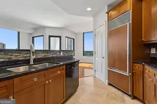 2828 Peachtree Rd NE, Atlanta, GA 30305 - Photo 29