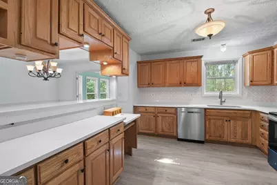 544 Academy Woods Drive, Jefferson, GA 30549 - Photo 11