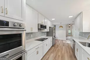 211 Cherokee Trail, Hinesville, GA 31313 - Photo 15