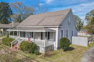 61 Clark St, Newnan, GA 30263 - Photo 1