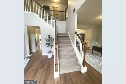 201 Fox Hall Crossing E, Senoia, GA 30276 - Photo 5