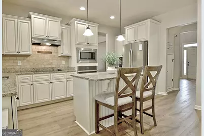 201 Fox Hall Crossing E, Senoia, GA 30276 - Photo 13