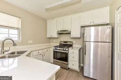 3340 Glen Hollow Drive, Rex, GA 30273 - Photo 5