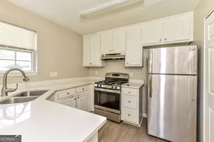 3340 Glen Hollow Dr, Rex, GA 30273 - Photo 5