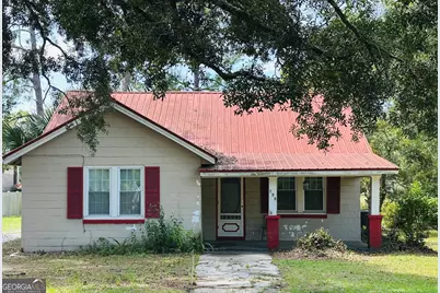 198 Holmesville Avenue, Baxley, GA 31513 - Photo 1