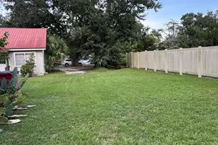 198 Holmesville Ave, Baxley, GA 31513 - Photo 23