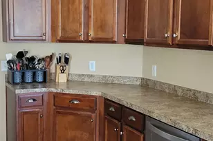 17 Club House Dr, Savannah, GA 31419 - Photo 7