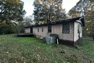 126 James St, Summerville, GA 30747 - Photo 3