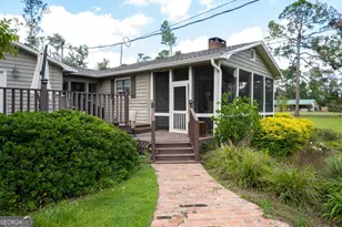 371 Burketts Ferry Rd, Hazlehurst, GA 31539 - Photo 11