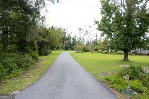 371 Burketts Ferry Rd, Hazlehurst, GA 31539 - Photo 15