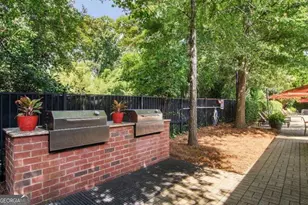 100 Ladson Ct, Decatur, GA 30033 - Photo 11