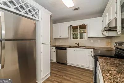 152 Summer Lake Drive SW, Marietta, GA 30060 - Photo 9