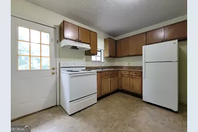 8 Candlewood Terrace #2, Winder, GA 30680 - Photo 3