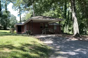 135 Brookside Dr, Elberton, GA 30635 - Photo 3