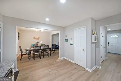 7728 Town Court, Jonesboro, GA 30236 - Photo 11