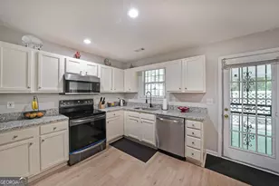 7728 Town Ct, Jonesboro, GA 30236 - Photo 17