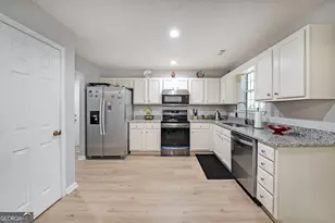 7728 Town Ct, Jonesboro, GA 30236 - Photo 15