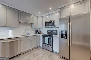 215 Piedmont Ave NE, Atlanta, GA 30308 - Photo 15