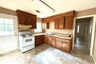 105 Angela Ave, Warner Robins, GA 31093 - Photo 3