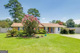 12 Walnut St, Bloomingdale, GA 31302 - Photo 1