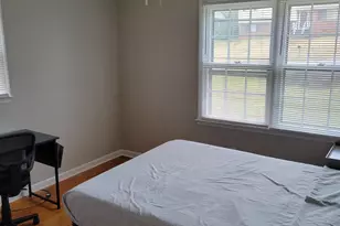 6057 Pinecreek Rd, Forest Park, GA 30297 - Photo 7