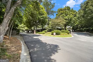 1315 McClelen Way, Decatur, GA 30033 - Photo 29