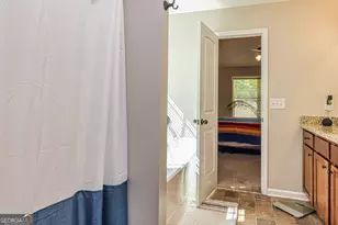 894 Happy Valley Cir, Newnan, GA 30263 - Photo 19