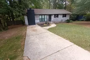 7994 Devonshire Dr, Jonesboro, GA 30238 - Photo 1