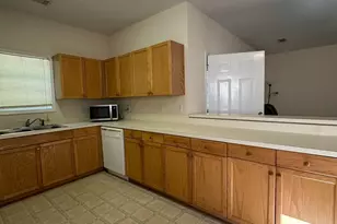 281 Northwinds Blvd, Carrollton, GA 30117 - Photo 7