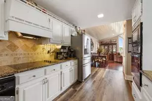 1396 Deerfield Rd, Young Harris, GA 30582 - Photo 17