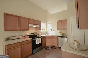 626 Sycamore Dr, Jonesboro, GA 30238 - Photo 17