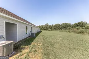 32 Apts 601-605 Ashford Way, Hawkinsville, GA 31036 - Photo 17