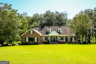 611 NE Pearl St, Collins, GA 30421 - Photo 3