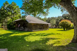 611 NE Pearl St, Collins, GA 30421 - Photo 89