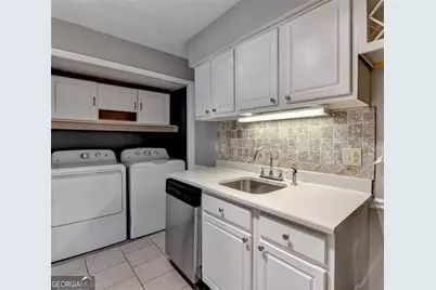 5159 Roswell Road #7, Atlanta, GA 30342 - Photo 7