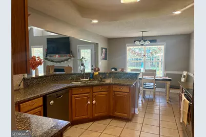 320 Ellicott Drive, Warner Robins, GA 31088 - Photo 3