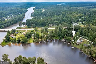 126 Elizabeth Cir, Jackson, GA 30233 - Photo 3