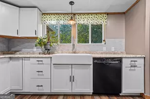 731 S Steel Bridge Rd, Eatonton, GA 31024 - Photo 9