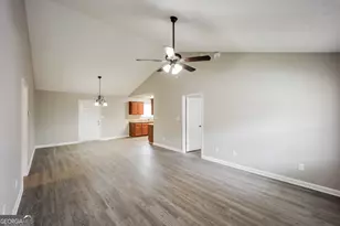 334 Barr Cir, Rex, GA 30273 - Photo 3