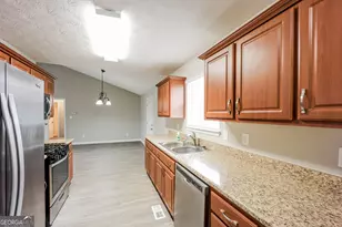 334 Barr Cir, Rex, GA 30273 - Photo 7