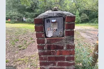 709 Ridge Avenue, Stone Mountain, GA 30083 - Photo 1