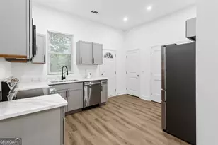 1459 Mozley Pl SW, Atlanta, GA 30314 - Photo 9