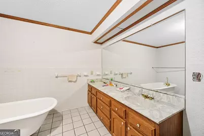 206 Ridge Circle, Dublin, GA 31021 - Photo 11