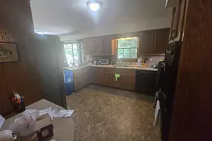 250 Kenilworth Cir, Stone Mountain, GA 30083 - Photo 9