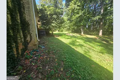 250 Kenilworth Circle, Stone Mountain, GA 30083 - Photo 5
