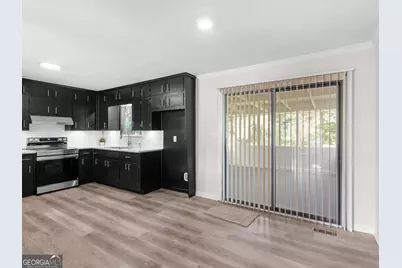 6637 Bedford Road, Rex, GA 30273 - Photo 17